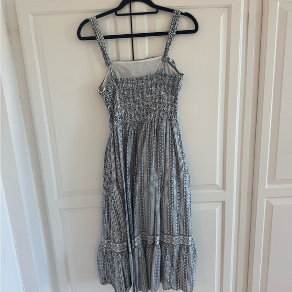 Elegant Black Blue & White Striped Dress - Picture 3 of 4